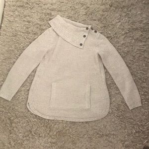 3For$20 Style & Co cream sweater. Size PM